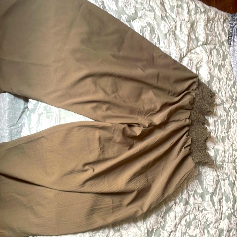 Green Waist band pants